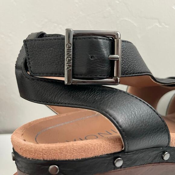 Vionic Faye T-Strap Leather Clog Sandals Women's 7 Black Studded Woven Strappy - Picture 11 of 16